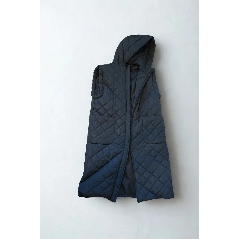 Fandylokar Women Black Quilted Longline Hooded Vest Puffer Jacket Size M